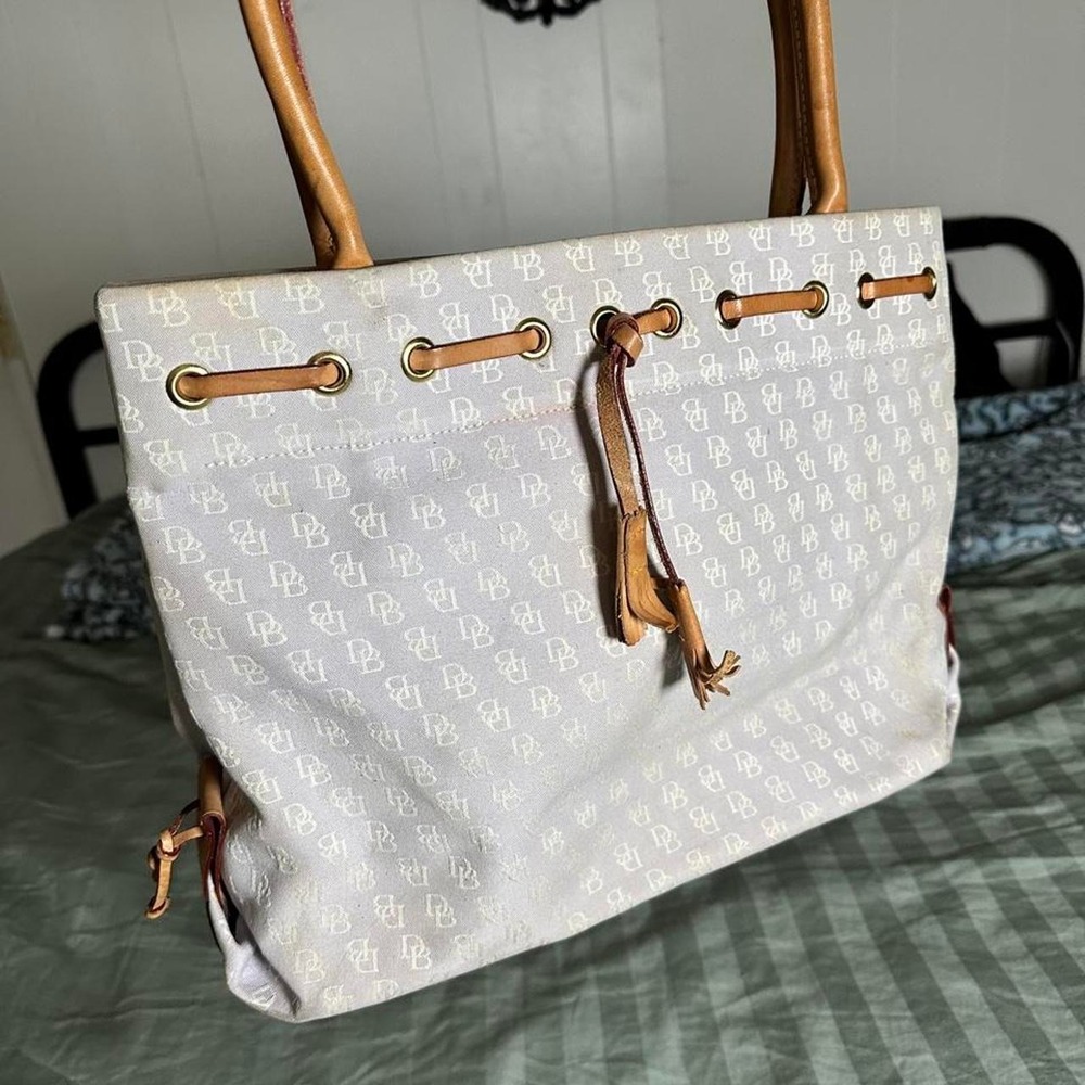 Dooney & Bourke light lavender signature monogram canvas tote leather trim y2k - Picture 2 of 6